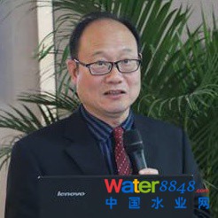 張一新簡(jiǎn)歷照片 西交利物浦大學(xué)城市化研究院院長(zhǎng)張一新照片